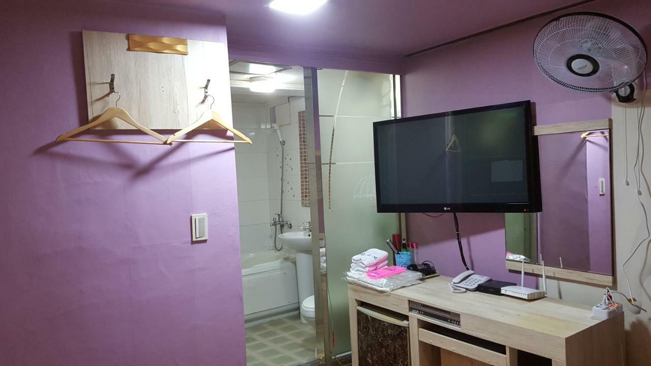 Umbrella Motel Сеул Экстерьер фото